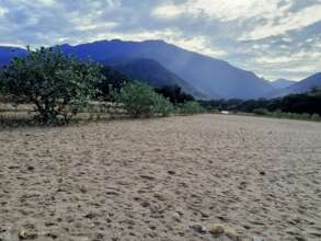river drying up after heavy rains northern Kenya
