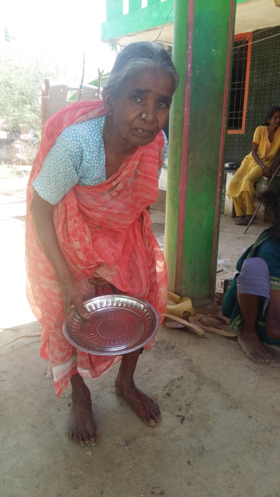 Food support to 32 neglected elders