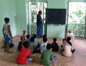 Language classes at Verna