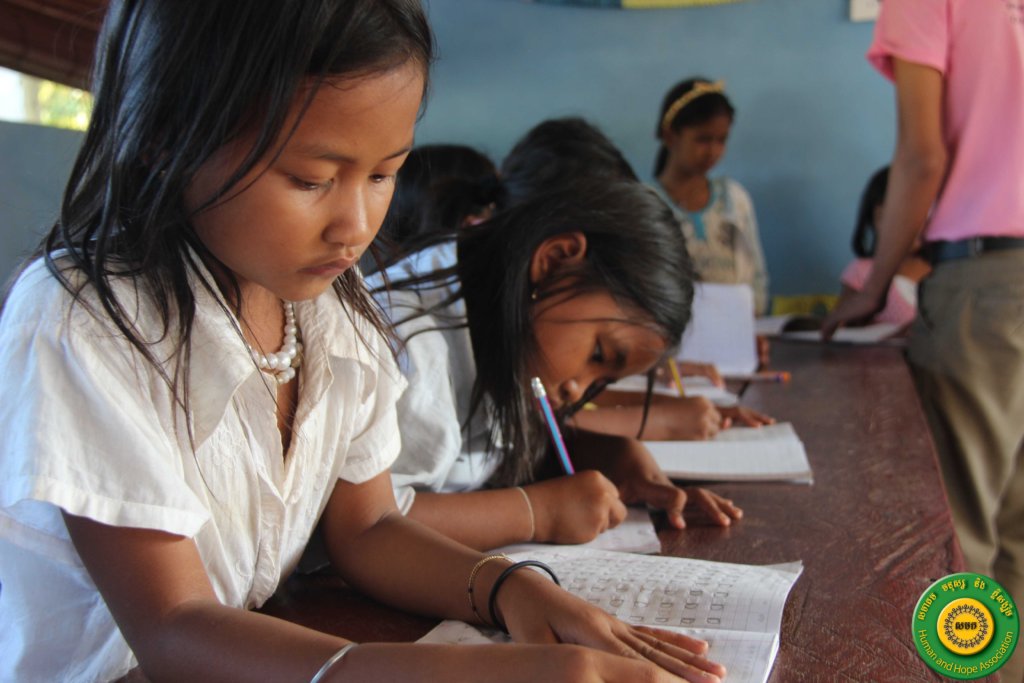 Promote Culture of Reading to Cambodian Children