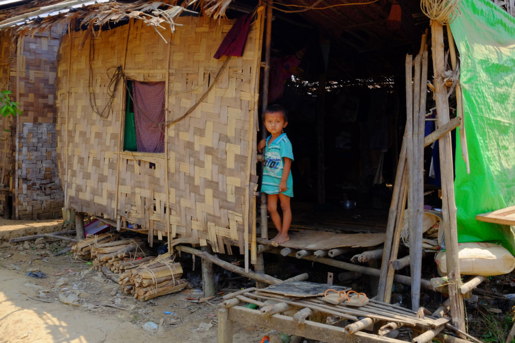 Empower 100 women to sell solar lights in Myanmar