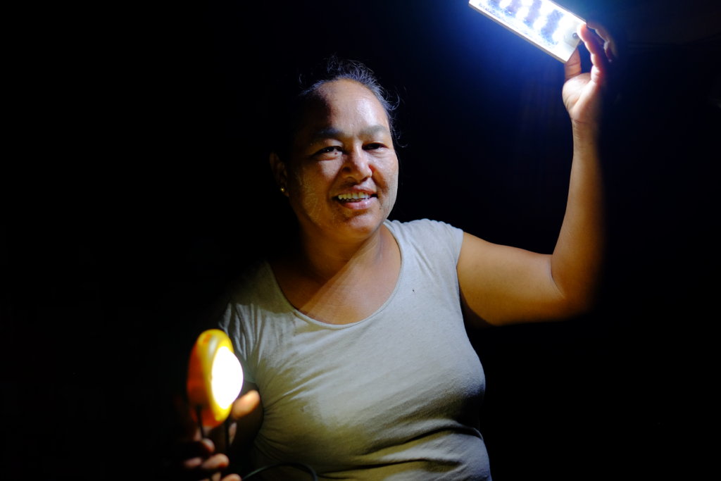 Empower 100 women to sell solar lights in Myanmar