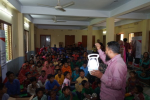 BEDS technical person gives the basic instructions