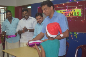 Distribution of stationary items