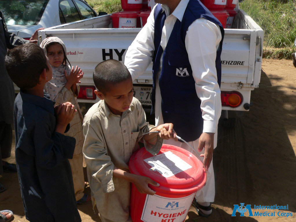 Give emergency health care and relief to Pakistan