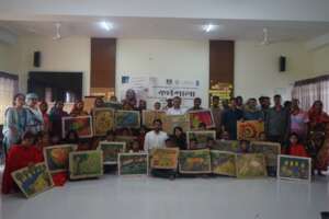 Mangrove thatch mat- women group and the students