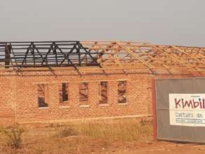 Roof going on the Kimbilio Primary School!