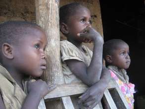 Feed hungry children in Kenya