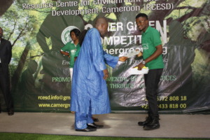 Handing of Certificates to Contestants