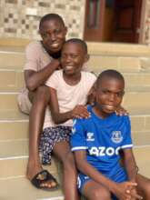 Siblings Grace, Victoria, and William