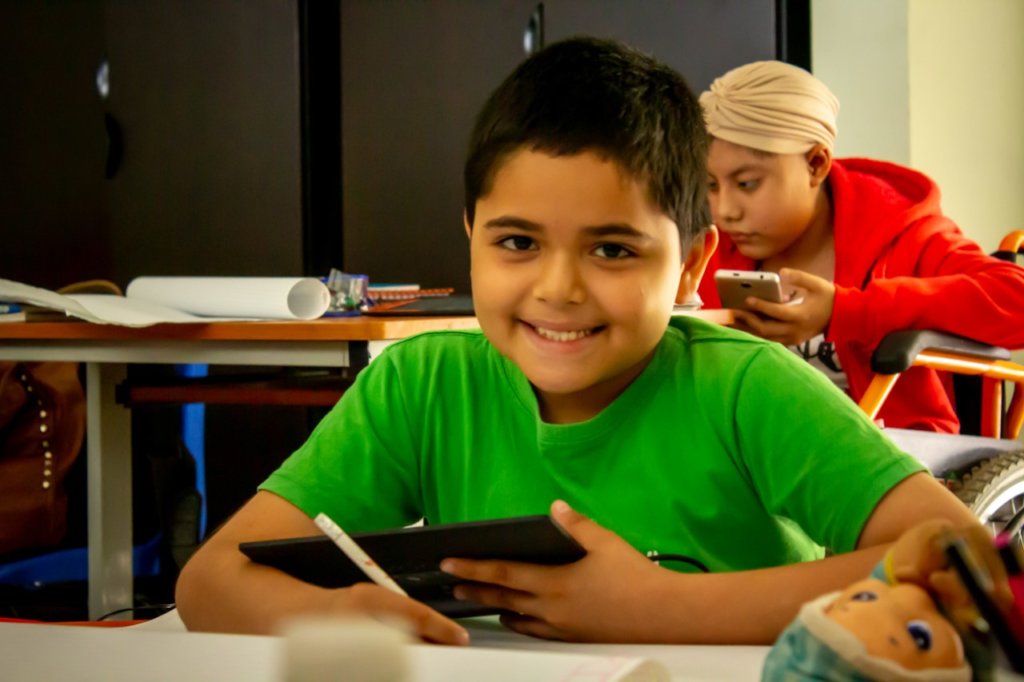 Equip the school classroom of the AMANC SLP Center