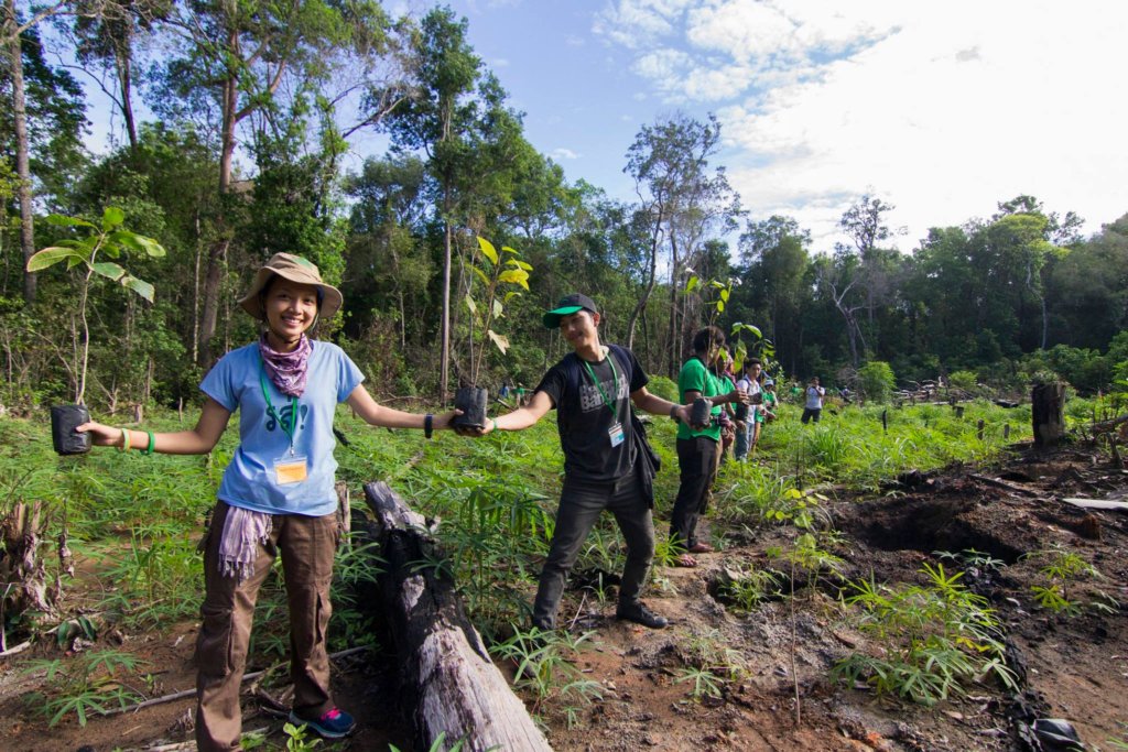 Plant Trees to Restore Cambodian Forests