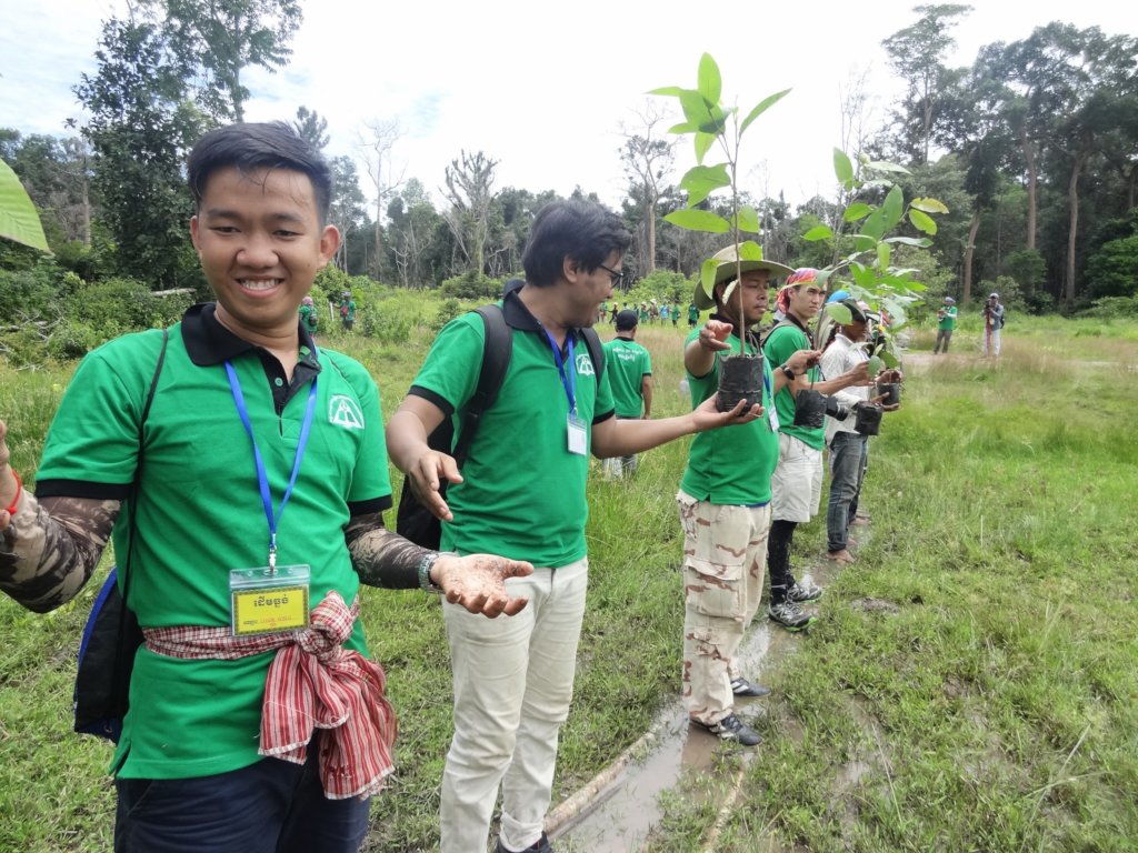 Plant Trees to Restore Cambodian Forests