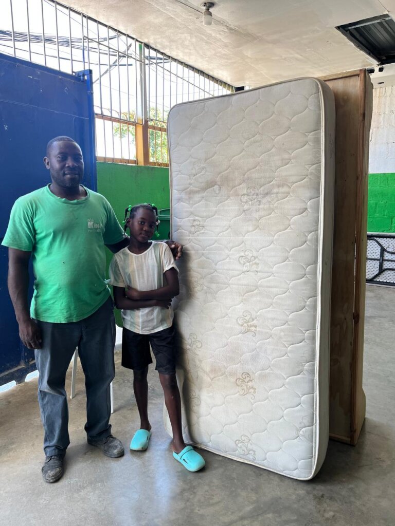 Offer Hope for 300 Youth in the Dominican Republic