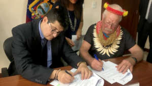 Ministerio de Ambiente de Ecuador: signing treaty