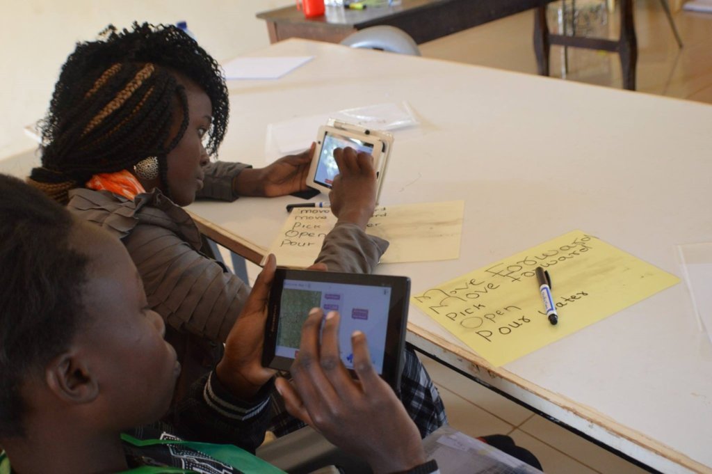 Use tablets to support communities in rural Kenya