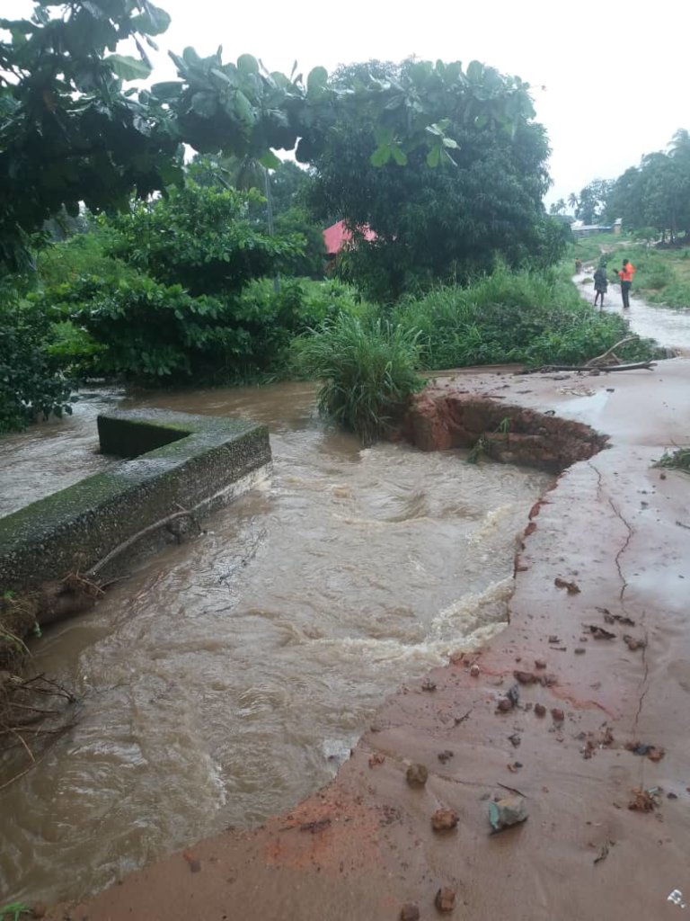 Sept 2019 Wild water flows damage road to Makoba