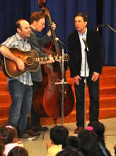 Ed Helms Brings Bluegrass to ETM-LA Students