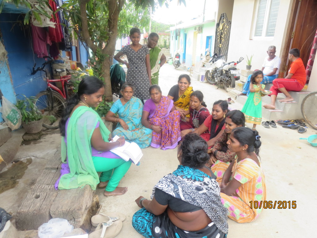 Support and educate 400 slum children in Bangalore