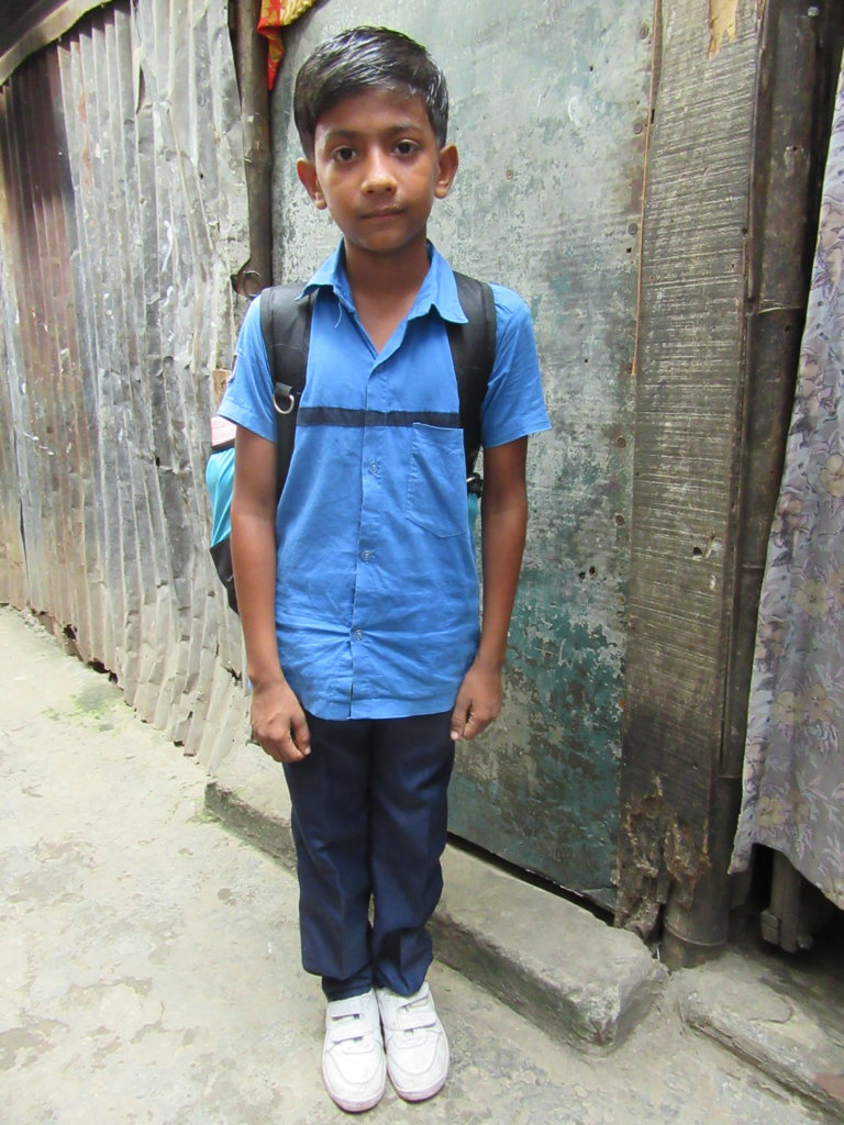 Educate 100 Slum Children in Bangladesh