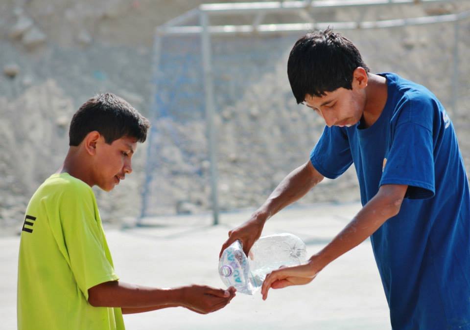 Empower 100 young leaders from Manchay, Peru