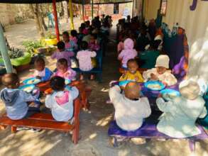 A nutritious meal helps children stay healthy