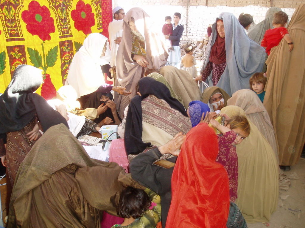 Provide Hygiene Kits to Displaced Pregnant Women