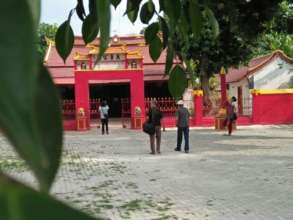 Surveying Cu An Kiong, Lasem oldest temple.