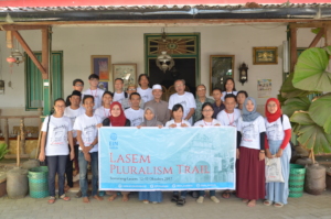 Visiting the 'Chinese' moslem boarding school.