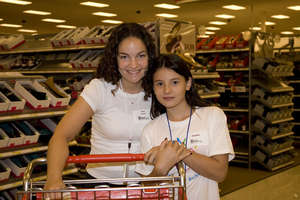 Shopping buddies unite!