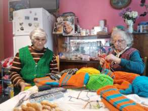 Grannies making terlitsi