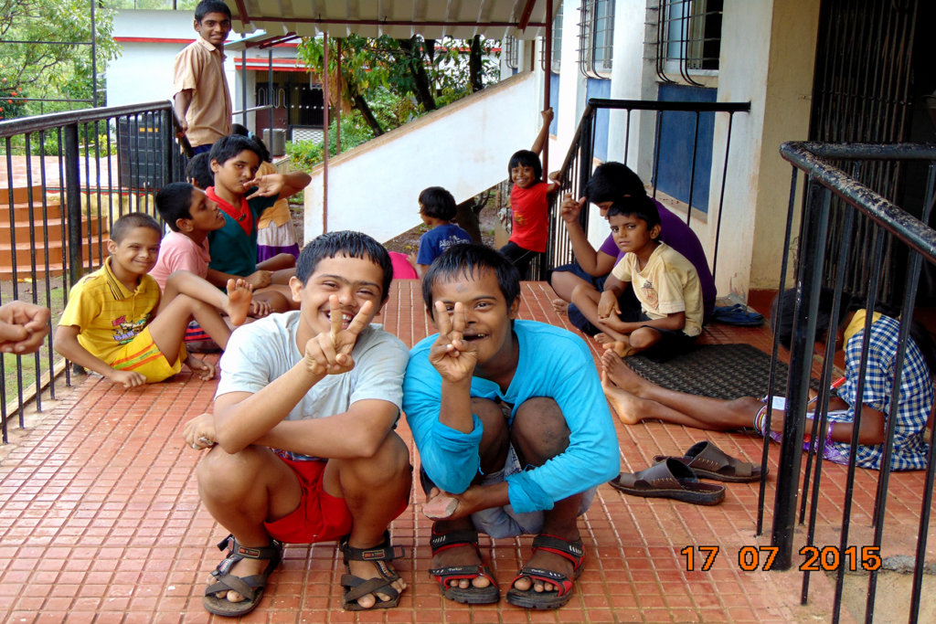 Rehabilitate 250 disabled children in India