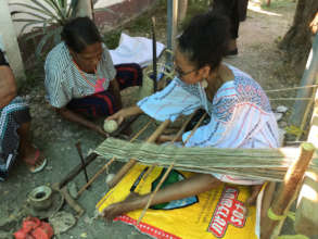 Atauro Handicraft Market - Rapin Hirik demo