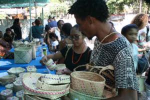 Buying beautiful and unique handicrafts