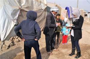 Woman street lawyer makes rounds at IDP camp