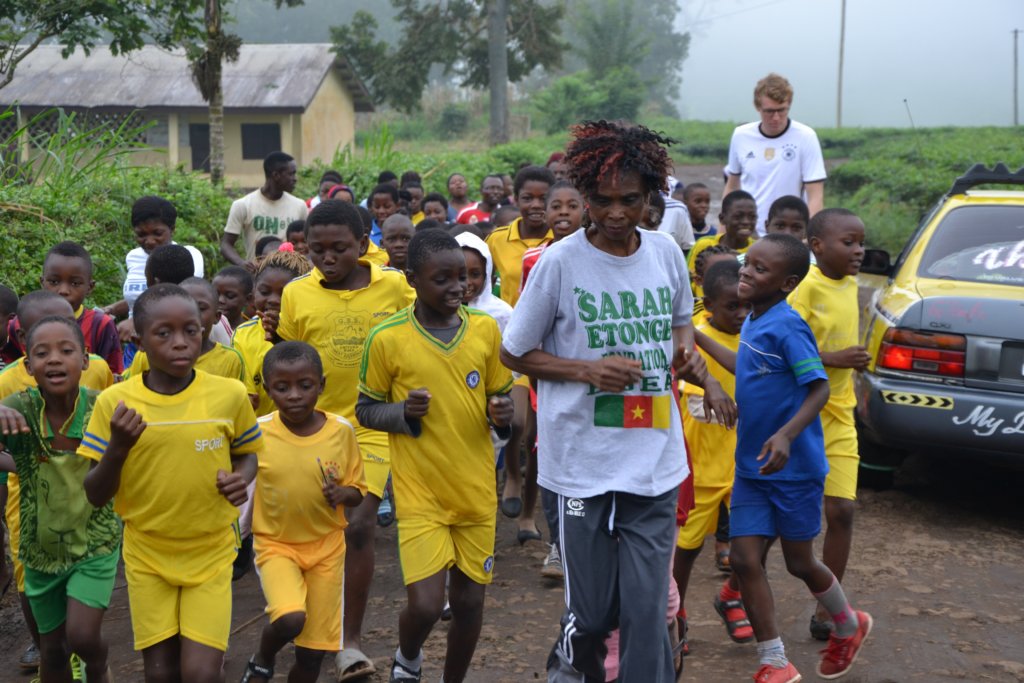 Build 100 Young Change Makers in Cameroon