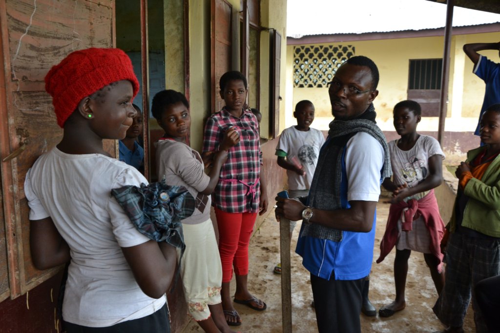 Build 100 Young Change Makers in Cameroon