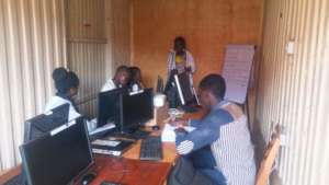 Students leaning how create fbk pages with Symon