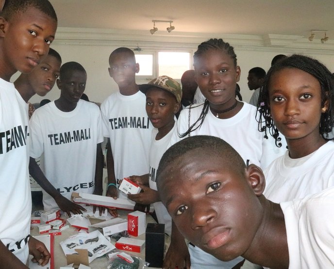 Support Mali's Robotics Team at FIRST Global