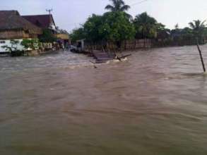 Flood waters reach ever increasing heights