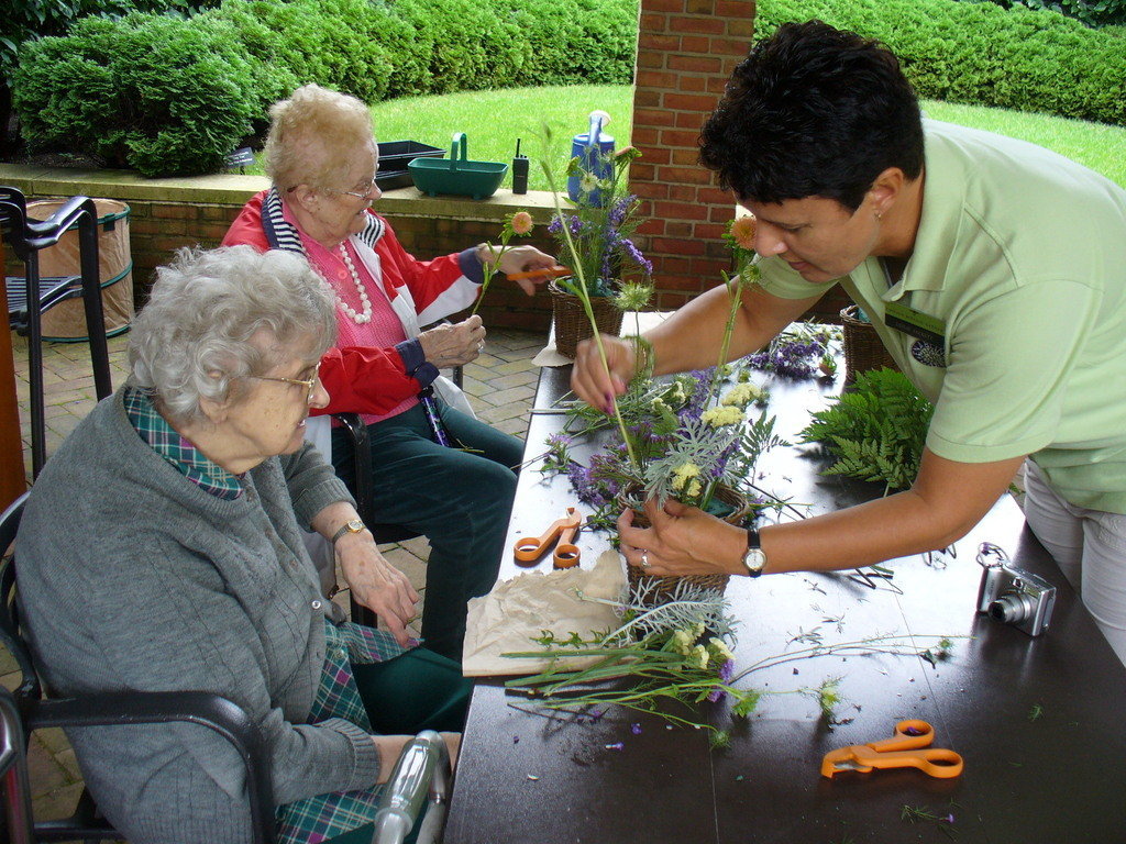 Horticulture Therapy for Chicago Dementia Patients