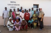 biological farm - teaching young people in Mali