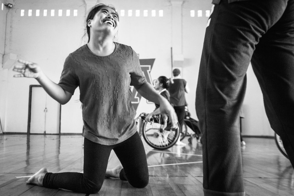 Hang during dance class