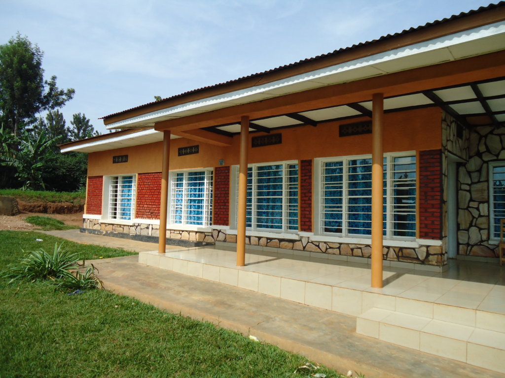 Support street girls and teen/pre-teen mothers.