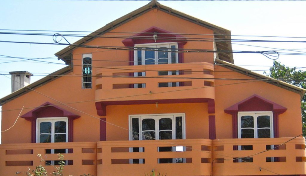 Clara Luna Foundation house.