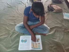 Avinash studying at Muktashala