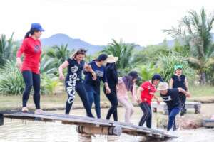 Teambuilding Activities at the Women's Retreat
