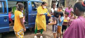 Face masks distribution