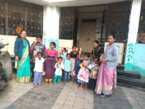Distribution of snacks in the premises of school