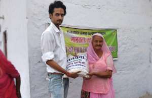 Groceries Distributed to old age Women.